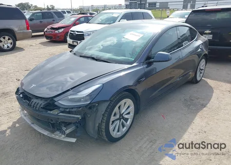 2021 Tesla Model 3 Long Range Dual Motor All-Wheel Drive z USA, uszkodzony, nr VIN 5YJ3E1EB0MF062004